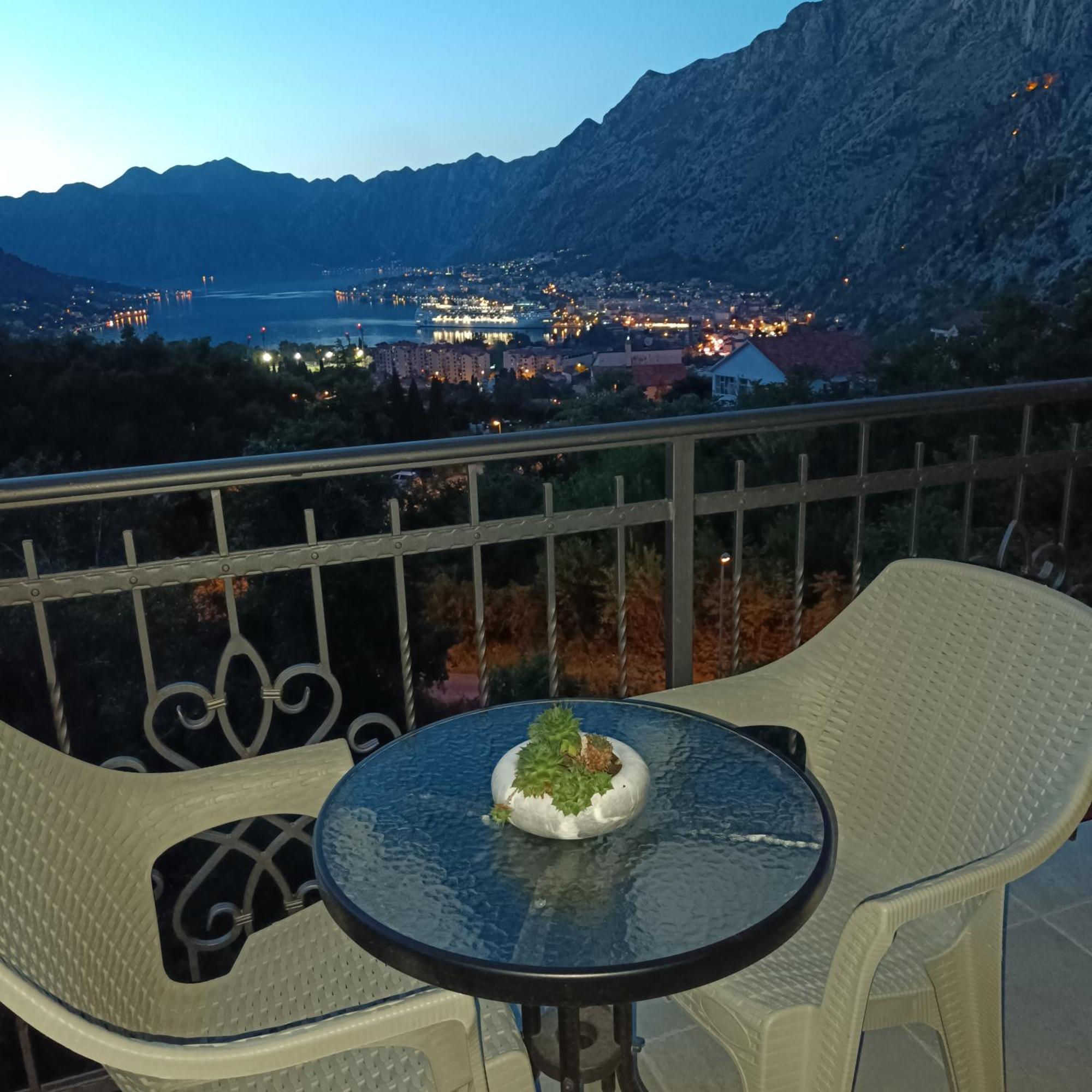 Radgost Kotor Apartments Extérieur photo