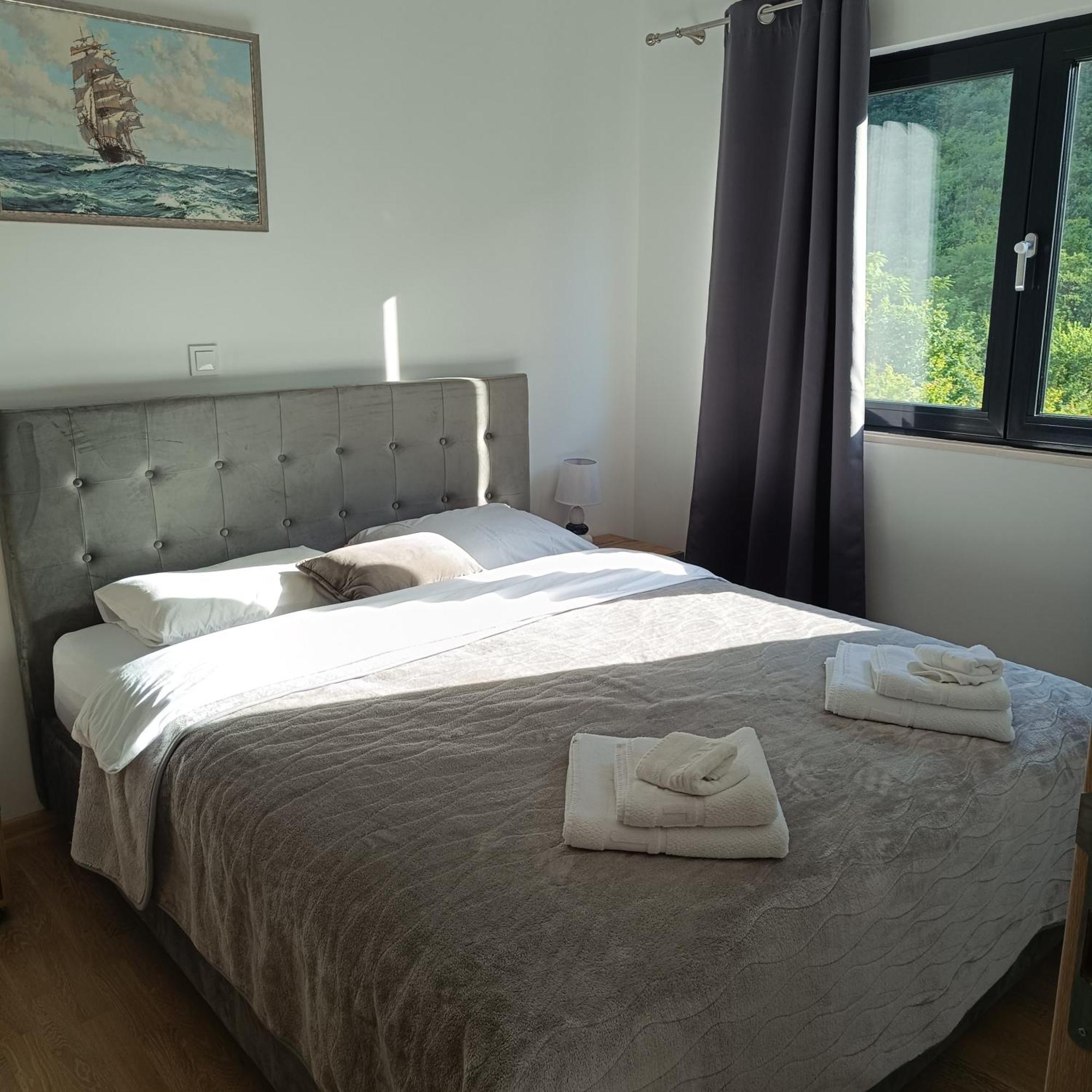 Radgost Kotor Apartments Extérieur photo