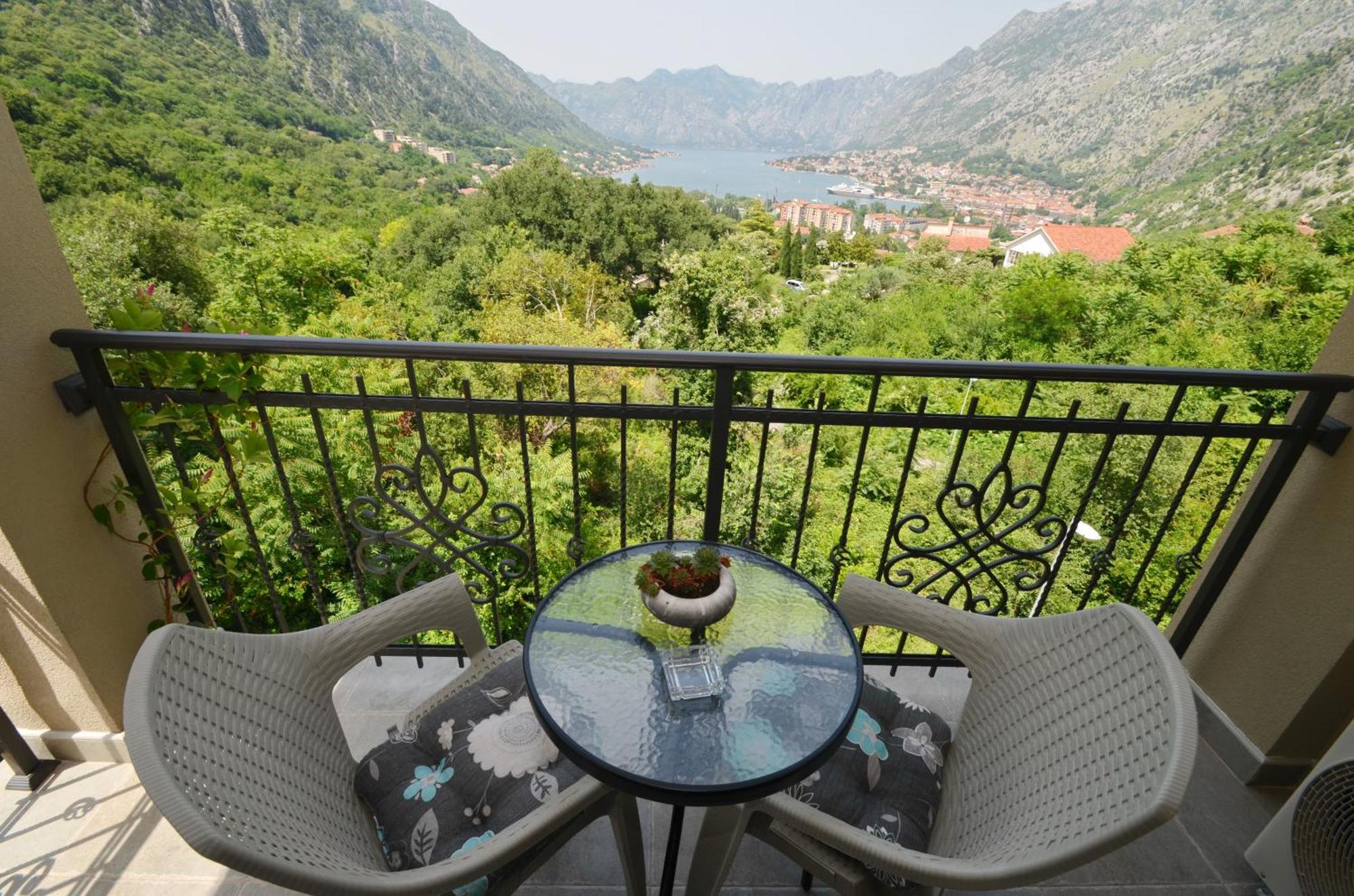 Radgost Kotor Apartments Extérieur photo